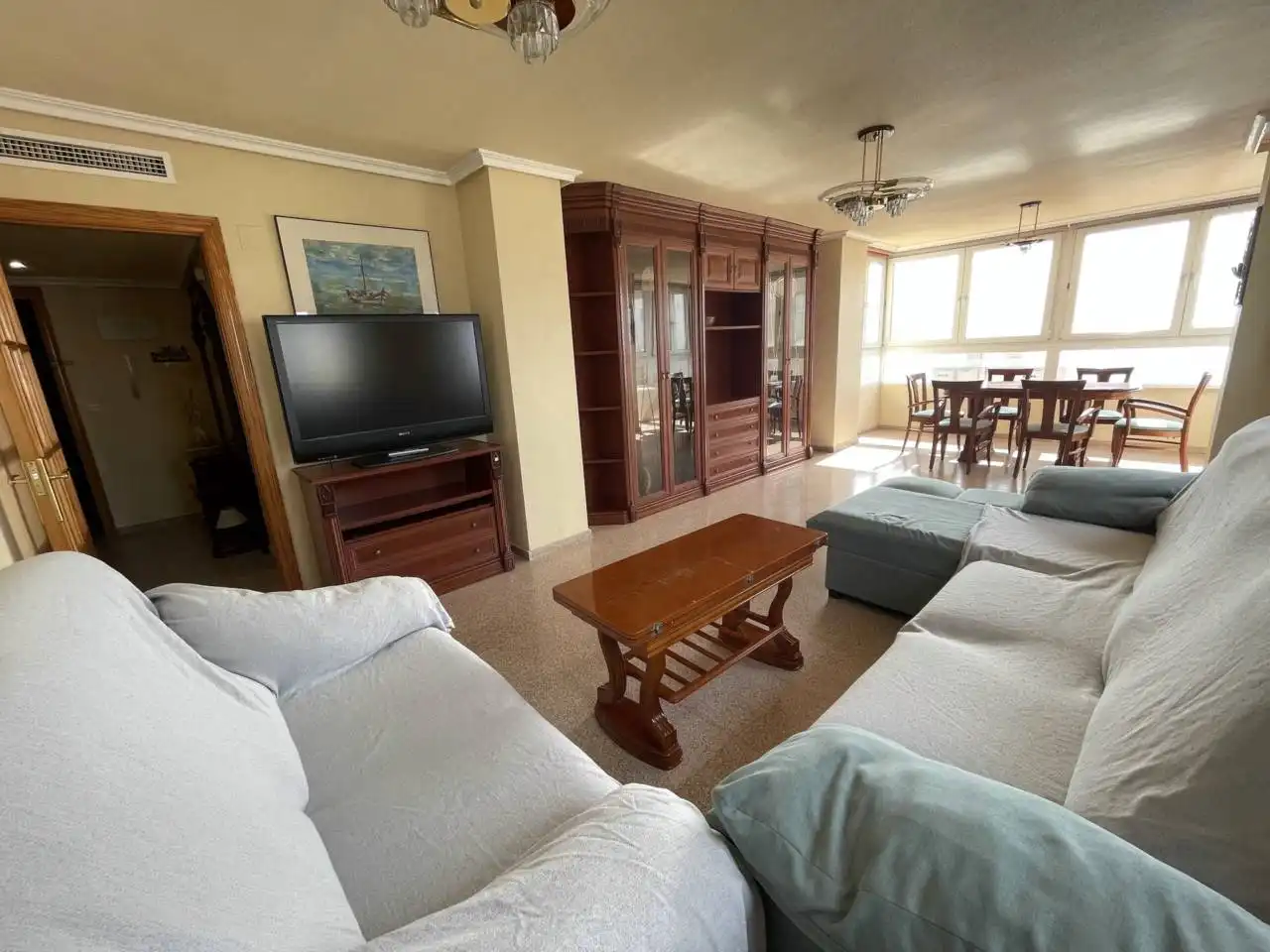 Living room of Flat for rent in El Campello  with Air Conditioner, Heating and Alarm