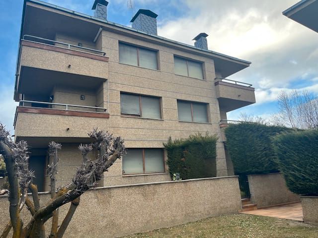 Apartment to rent in Carrer Via Ceretana, 7, Puigcerdà