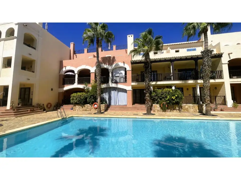Duplex con piscina in vendita a Calle Brisa La (Vill), imagen 2
