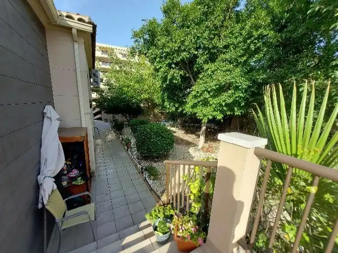 Terrasse von Erdgeschoss zum Verkauf in Elche / Elx mit Klimaanlage und Terrasse