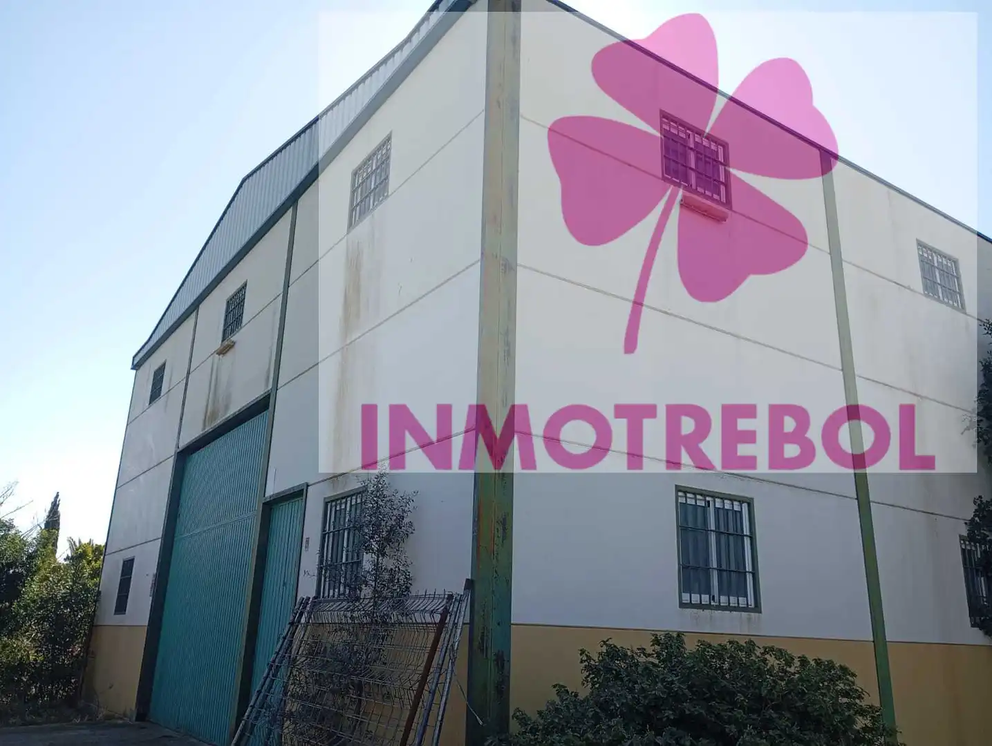 Exterior view of Houses for sale in Carrión de los Céspedes  with Air Conditioner, Heating and Private garden