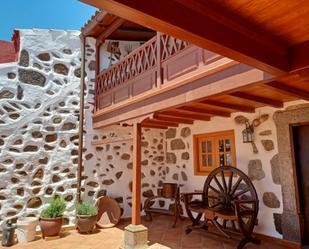 Außenansicht von Einfamilien-Reihenhaus miete in Santa Brígida mit Parkett, Terrasse und Möbliert