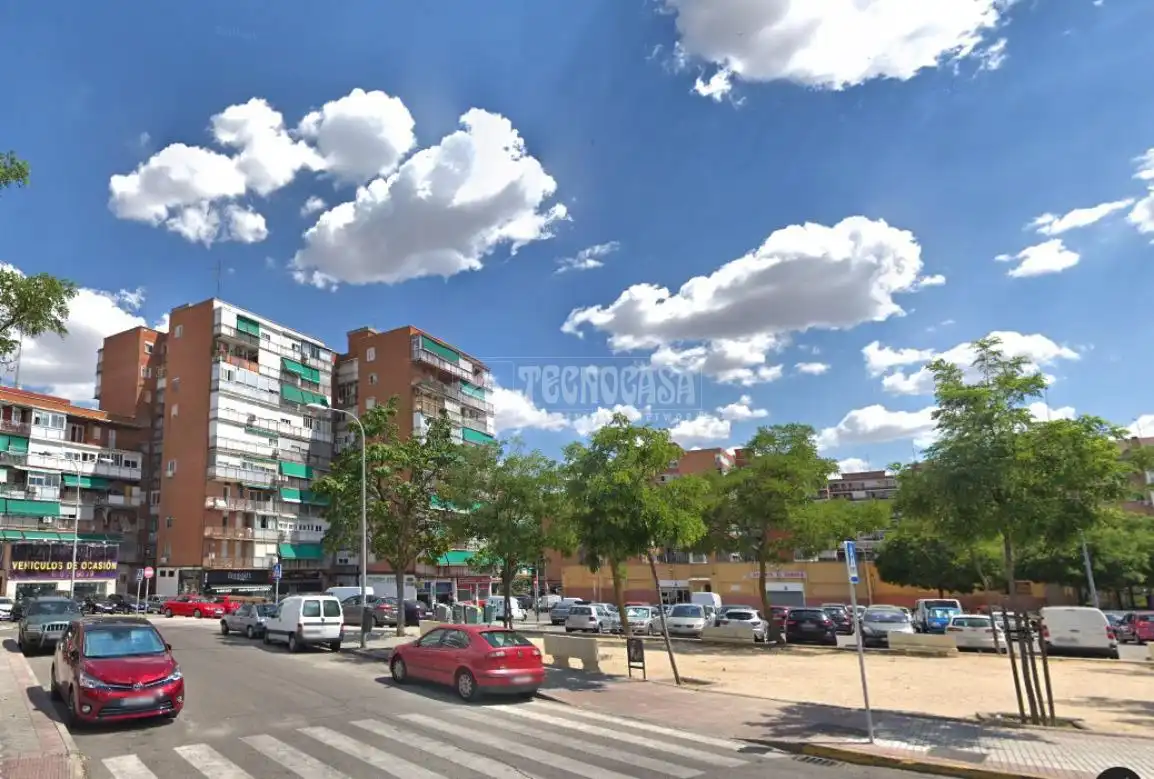 Außenansicht von Geschaftsraum zur Miete in Fuenlabrada