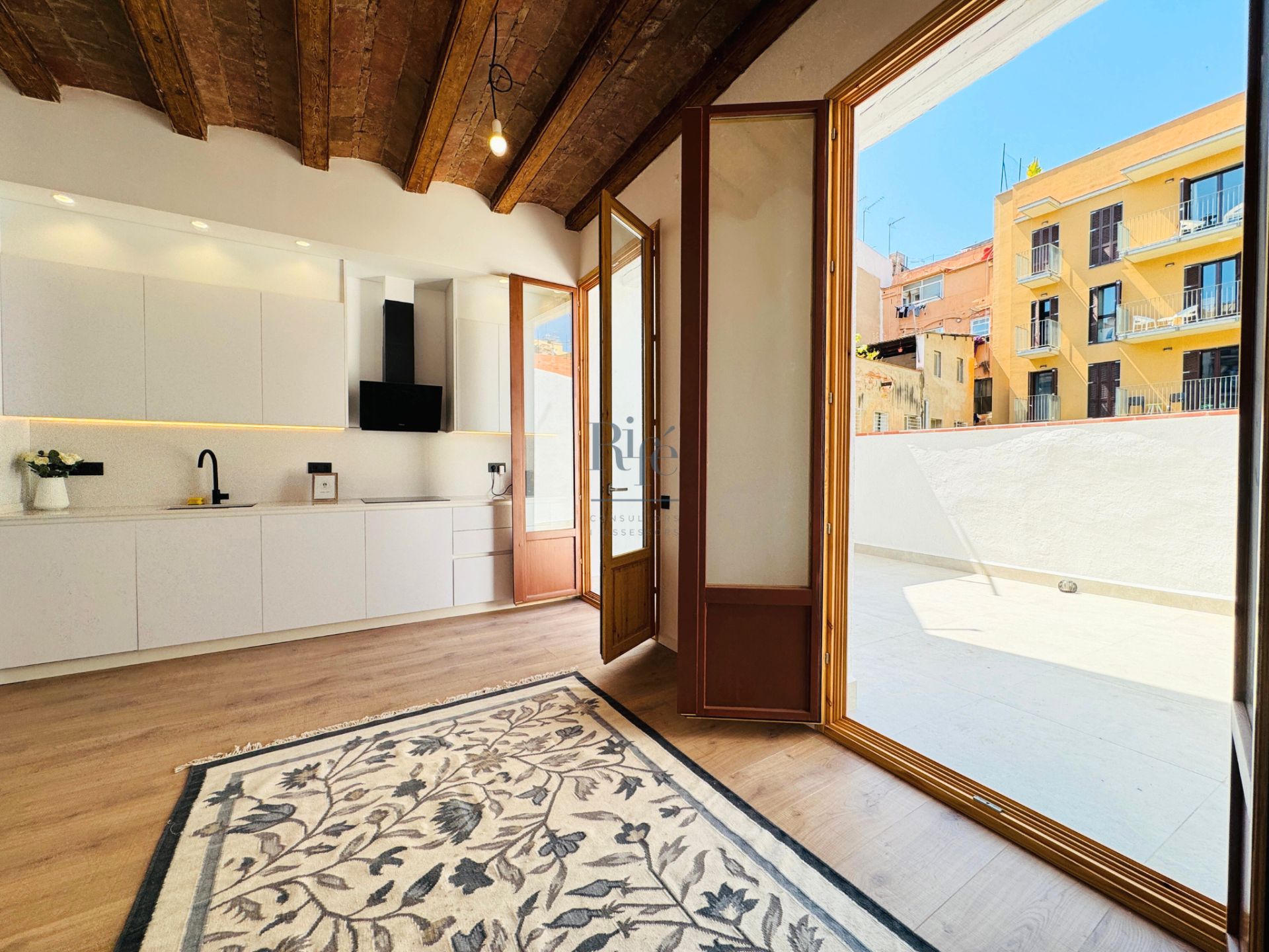 Flat for sale in  Barcelona Capital  with Air Conditioner, Heating and Parquet flooring