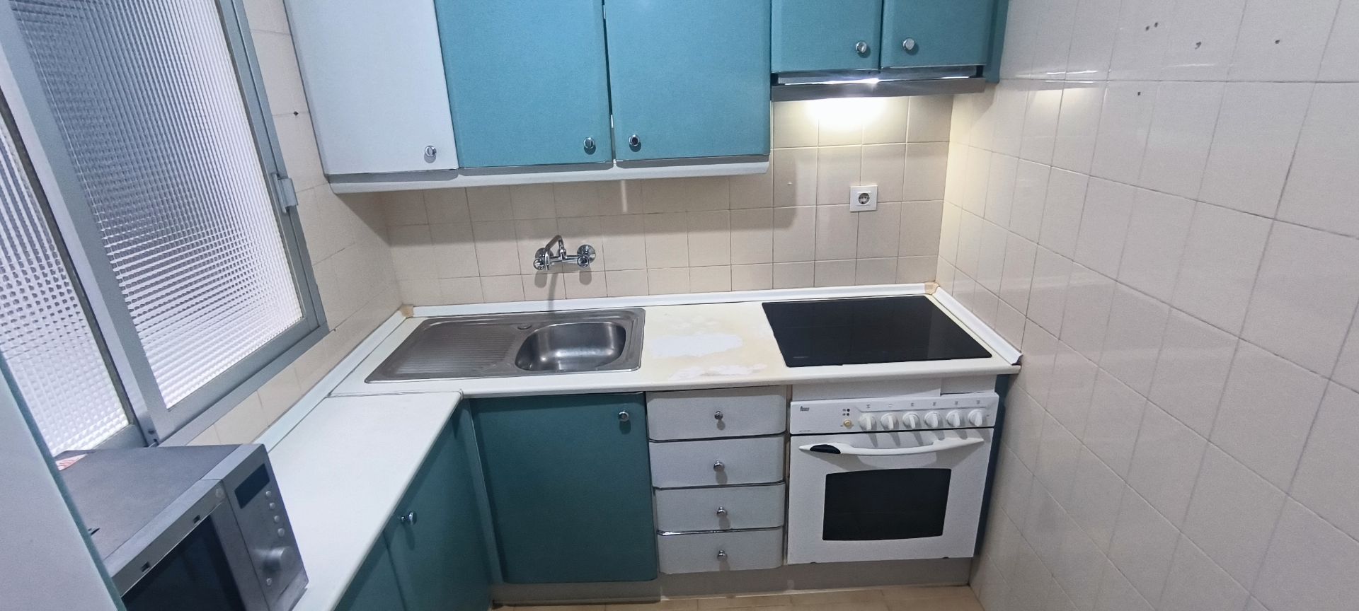 Cuina de Pis en venda en  Almería Capital amb Aire condicionat