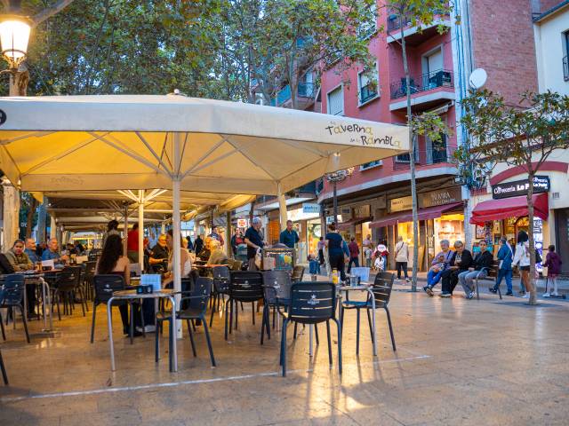 Local comercial en Alquiler en Rambla Just Oliveras, 28 en Centre