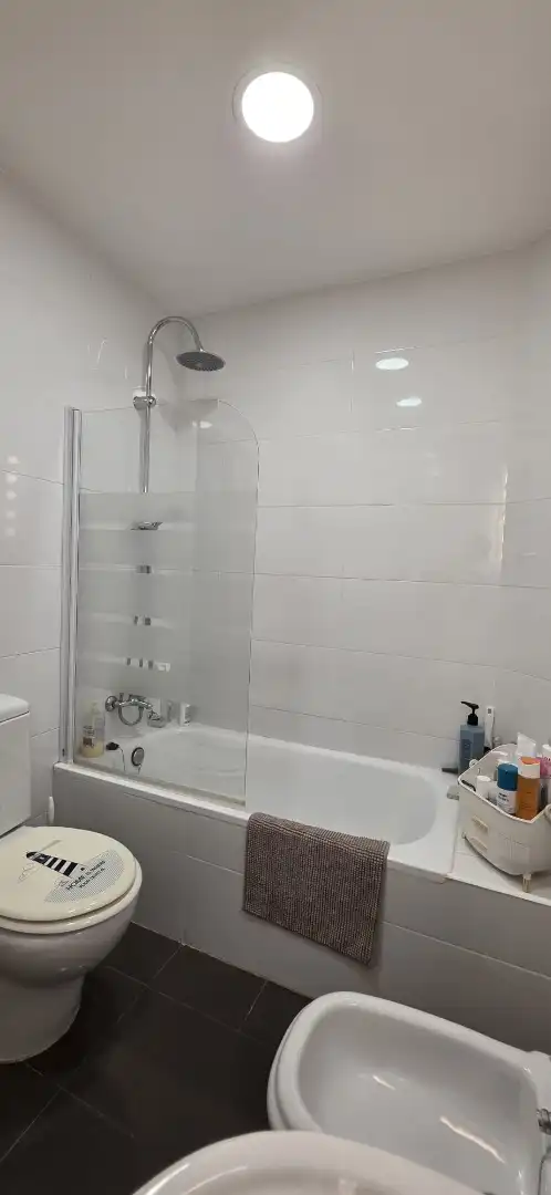 Baño de Piso en venta en Sabadell con Calefacción
