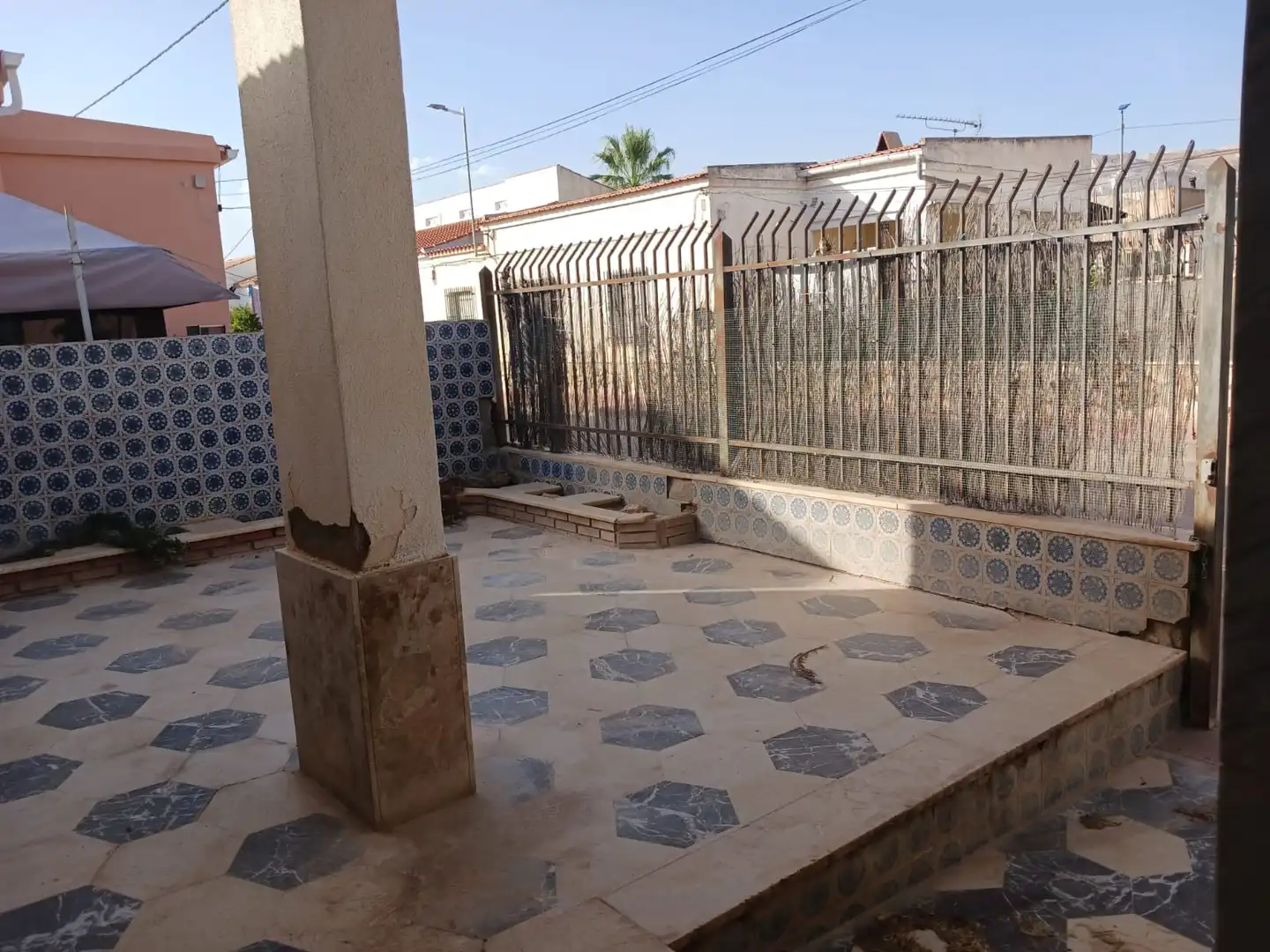 Adossat amb jardí en venda a Calle San José