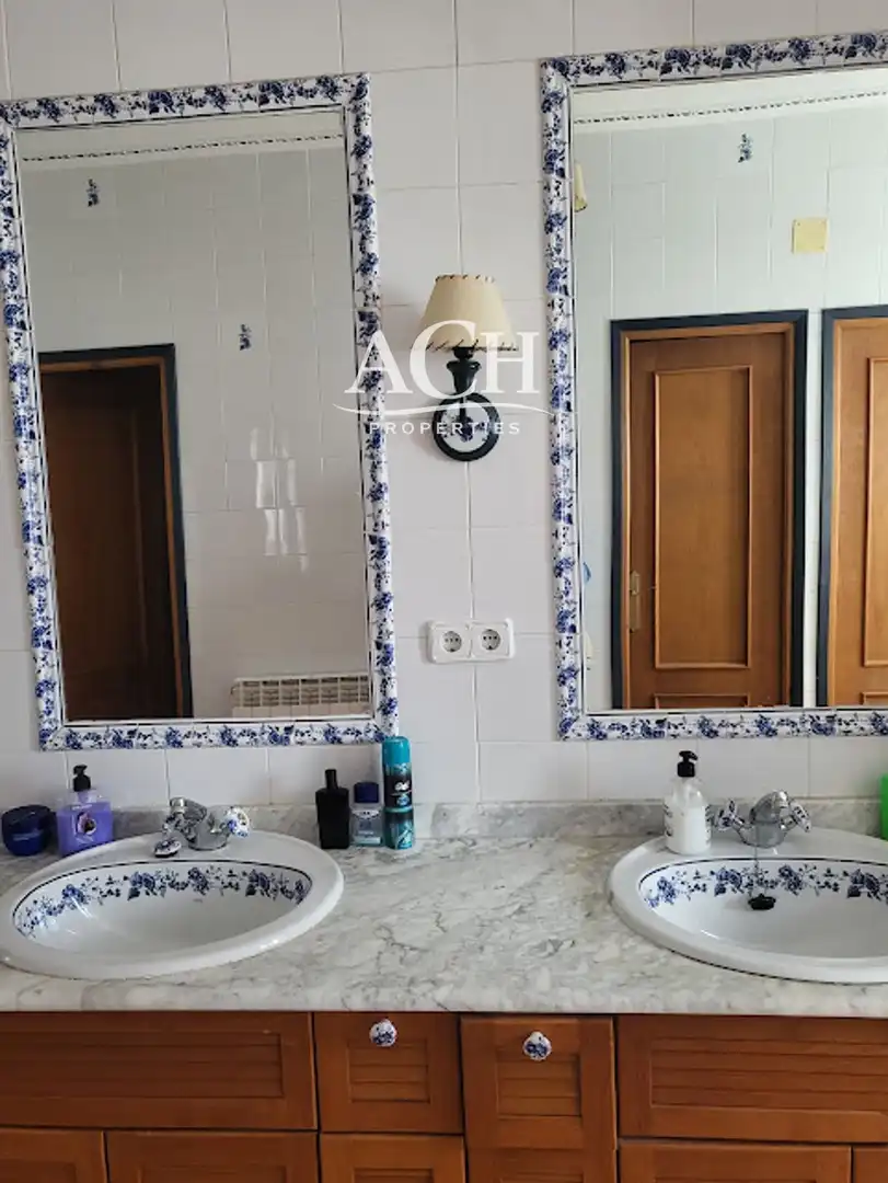 Bathroom of Houses for sale in Calanda  with Air Conditioner, Heating and Private garden