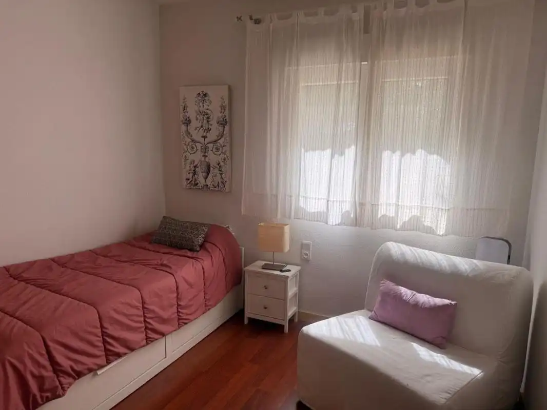 Habitación de Finca rústica en venta en El Espinar con Calefacción, Jardín privado y Terraza