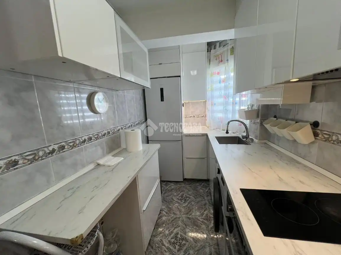 Kitchen of Flat for sale in Zaragoza  with Air Conditioner