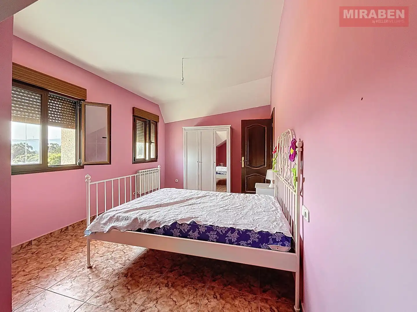 Dormitori de Casa o xalet en venda en Dodro amb Calefacció, Jardí privat i Terrassa