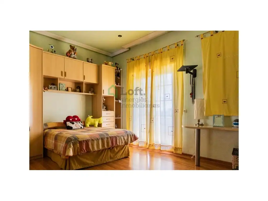 Habitación de Casa o chalet en venta en Badajoz con Aire acondicionado, Calefacción y Jardín privado