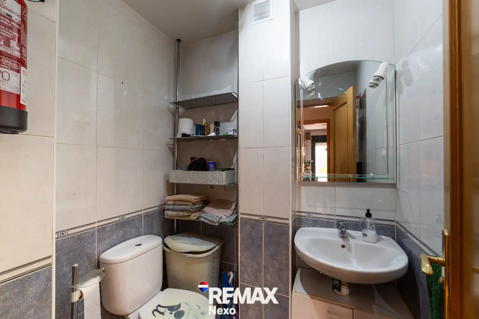 Baño de Piso en venta en Medina del Campo con Calefacción, Trastero y Amueblado