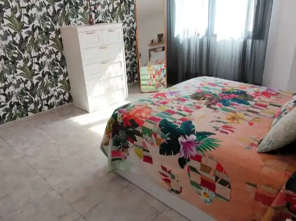 Habitación de Casa o chalet en venta en  Granada Capital con Terraza