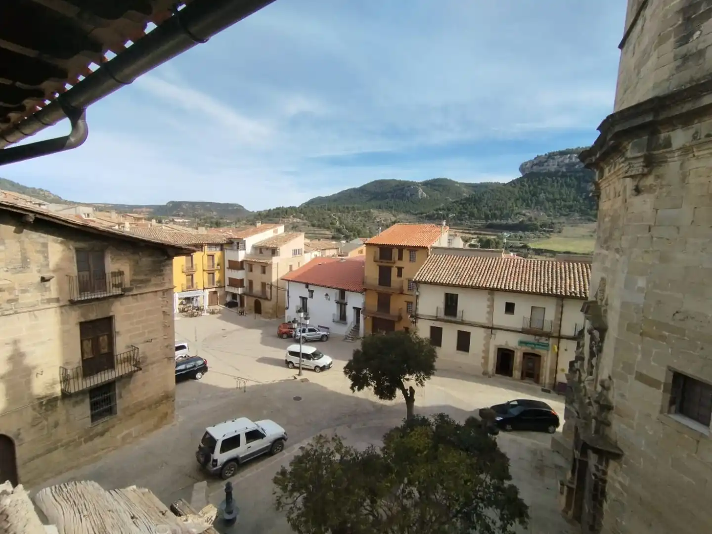 Vista exterior de Casa o chalet en venta en Fuentespalda con Balcón