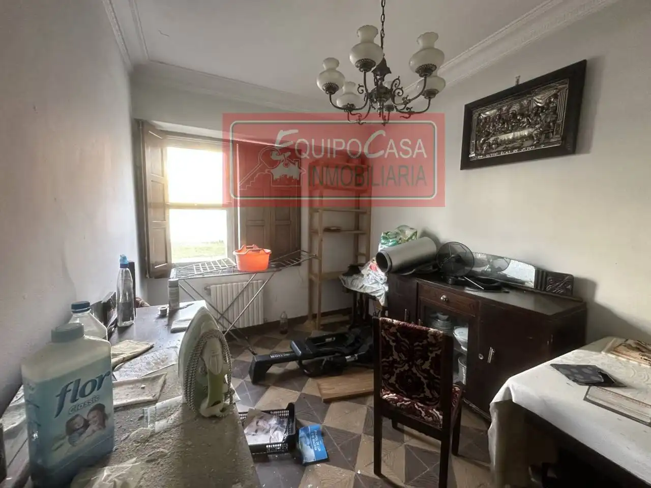 Sala d'estar de Casa adosada en venda en Lugo amb Calefacció, Parquet i Terrassa