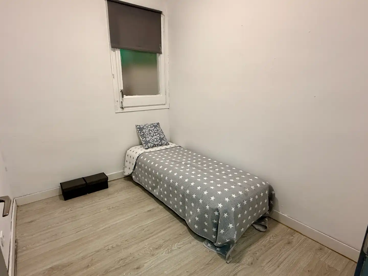 Schlafzimmer von Wohnung zum Verkauf in Barcelona mit Parkett und Alarm