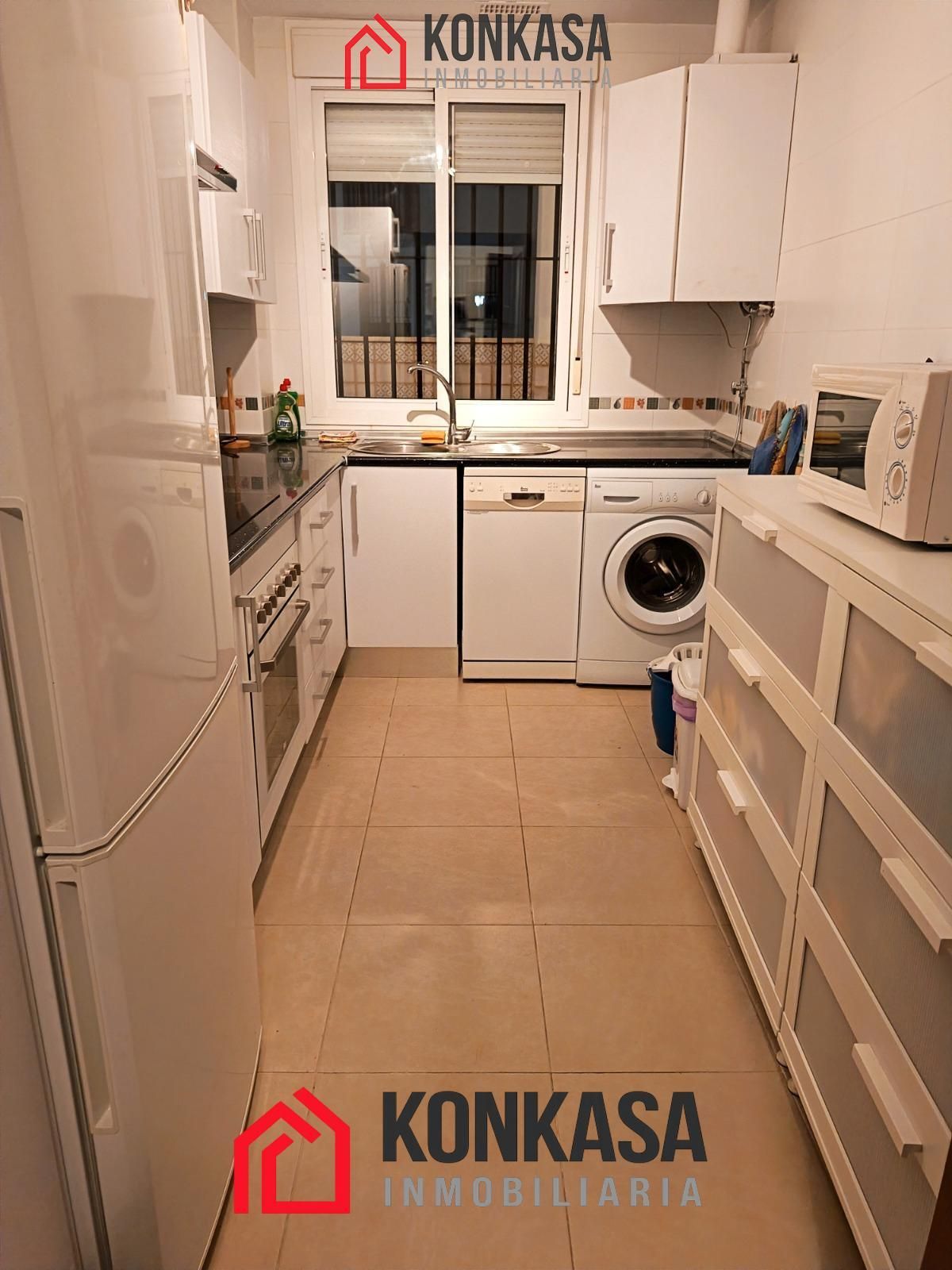 Kitchen of Flat for sale in Arcos de la Frontera  with Terrace, Storage room and Community pool