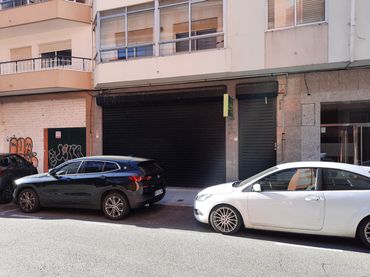 Locale commerciale in vendita a Rúa Menéndez Pelayo 27