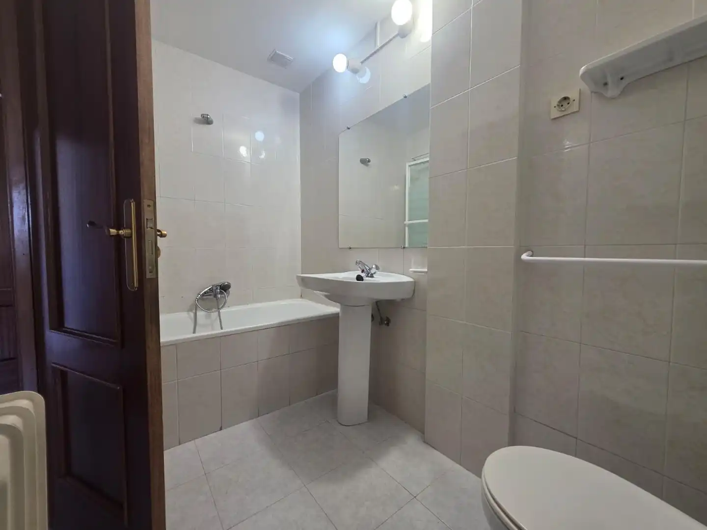 Baño de Casa adosada en venta en Algete con Calefacción