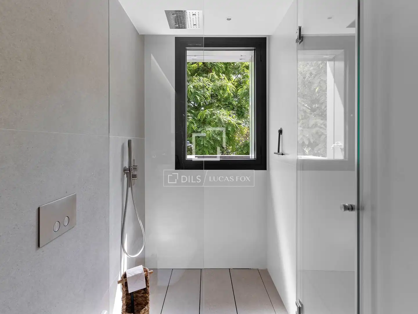 Baño de Piso en venta en  Palma de Mallorca con Aire acondicionado, Calefacción y Terraza