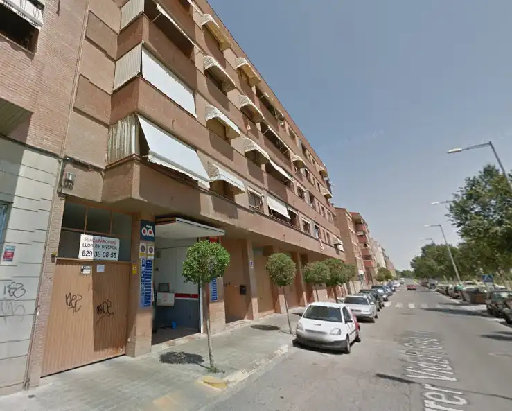 Individual en alquiler en Carrer Vidal i Codina