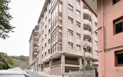 Exterior view of Flat for sale in Basauri   with Heating, Storage room and Balcony