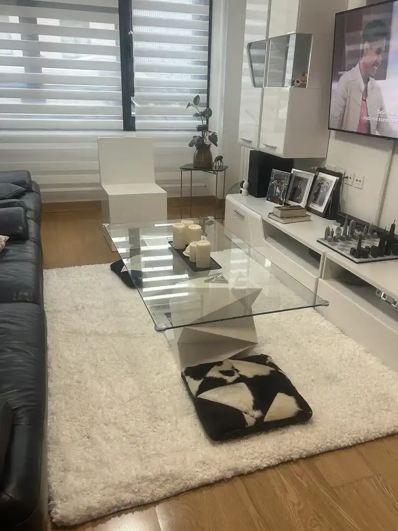 Sala d'estar de Pis en venda en Erandio amb Aire condicionat, Jardí privat i Parquet