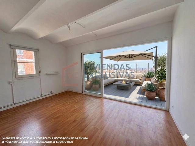 Piso en Venta en Carrer Carrer Nou de la Rambla en El Raval