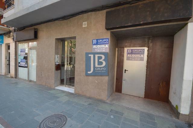 Local comercial en Alquiler en Avinguda del Camí Nou en Centro