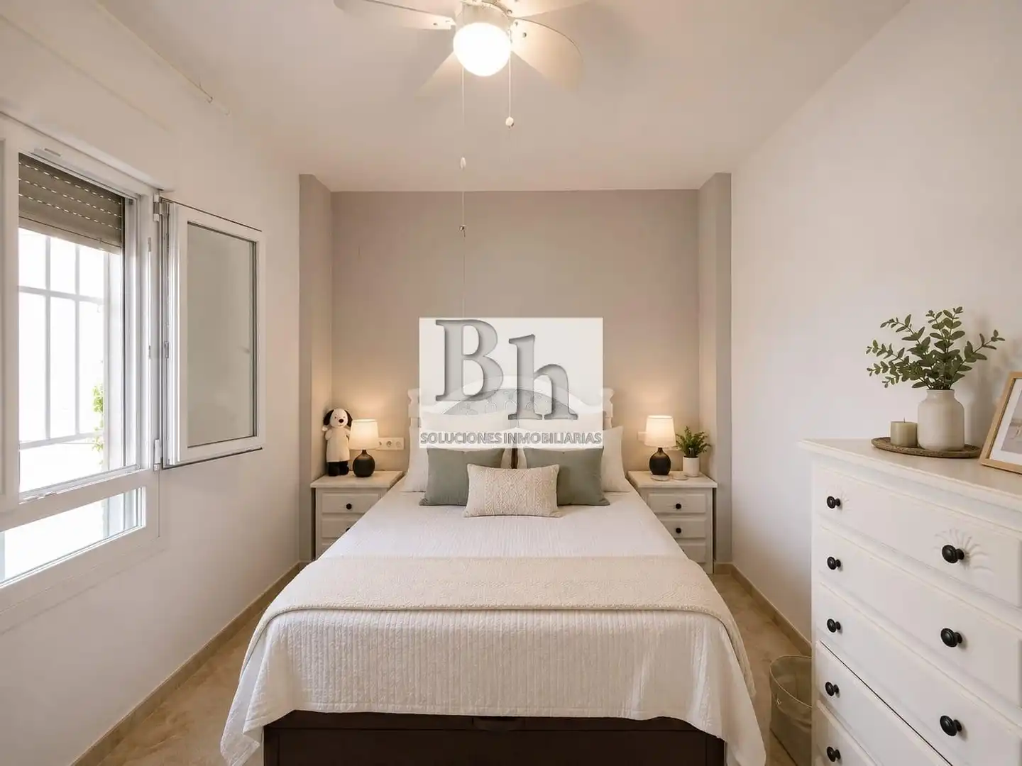 Habitación de Ático en venta en Málaga con Aire acondicionado, Calefacción y Terraza