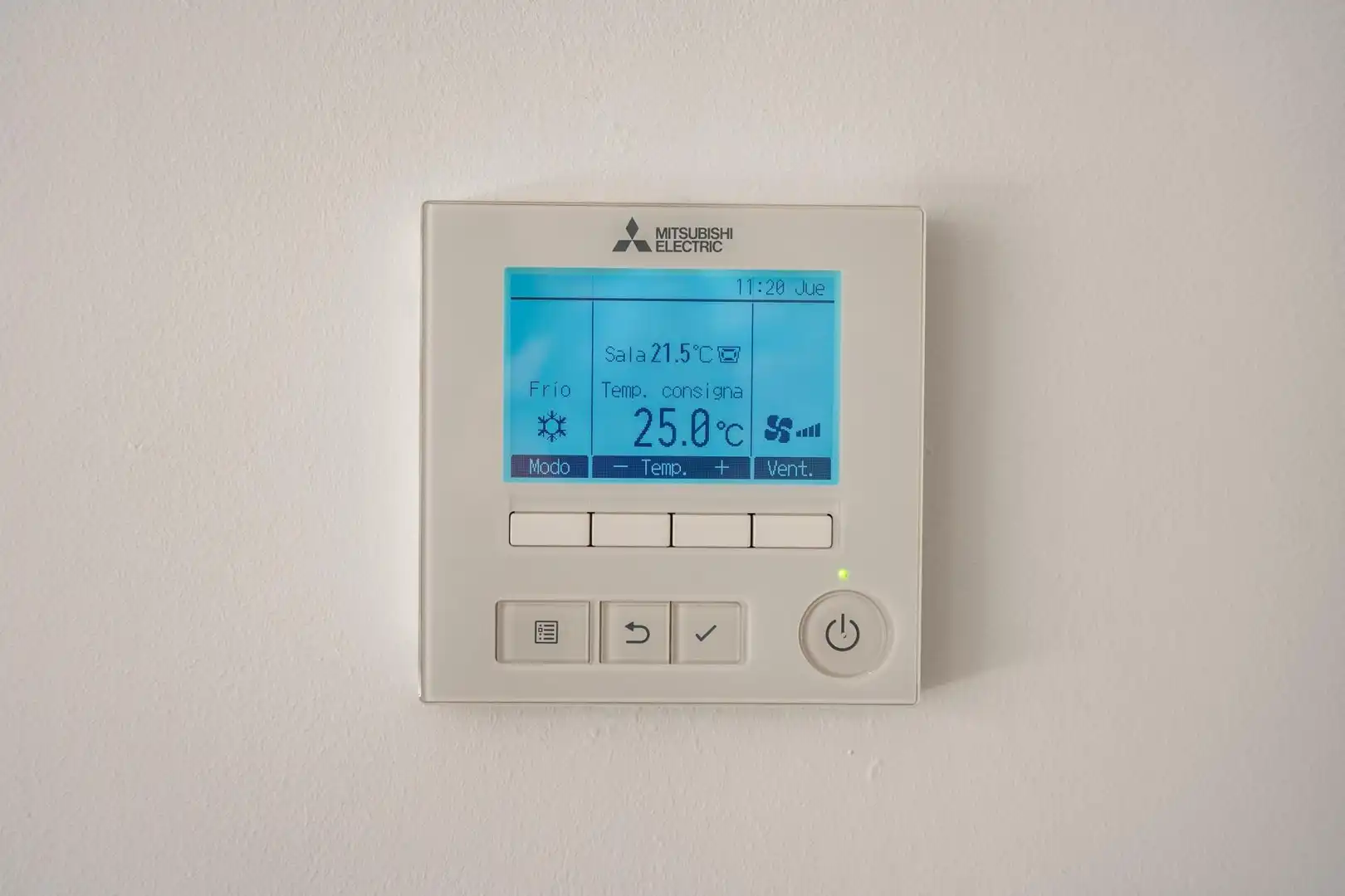 Vista exterior de Pis en venda en Badalona amb Aire condicionat, Parquet i Terrassa