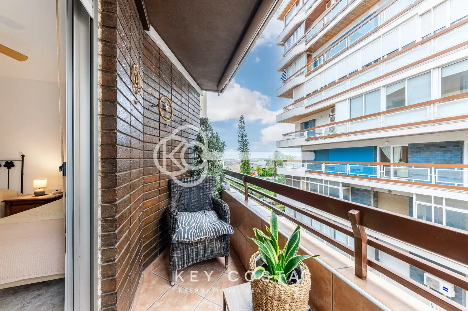 Außenansicht von Wohnung zum Verkauf in Alicante / Alacant mit Klimaanlage, Ofen und Waschmaschine