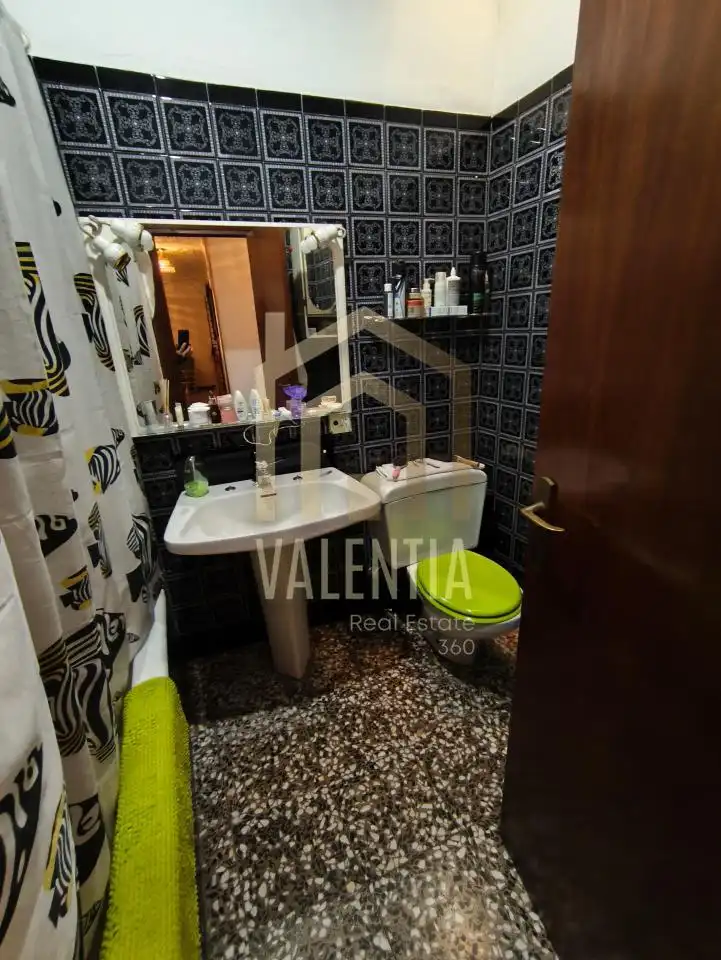 Badezimmer von Haus oder Chalet zum Verkauf in Llombai mit Heizung, Privatgarten und Terrasse