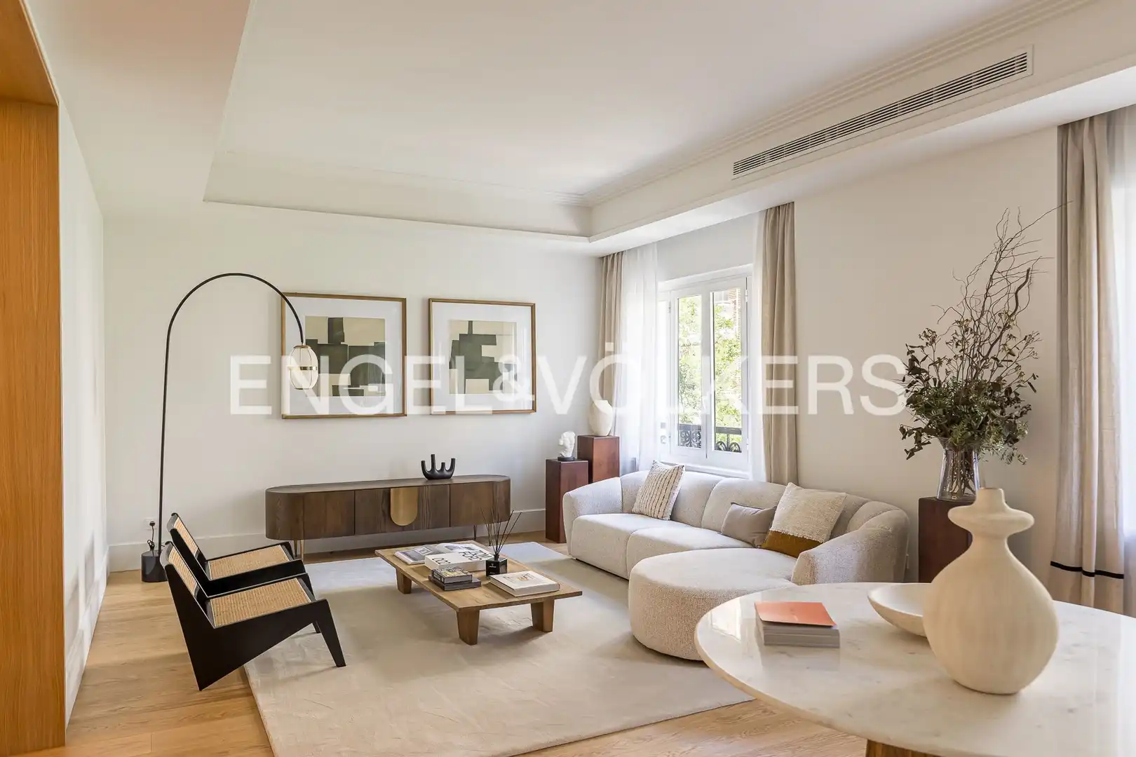 Wohnzimmer von Wohnung zum Verkauf in Madrid mit Klimaanlage, Heizung und Terrasse