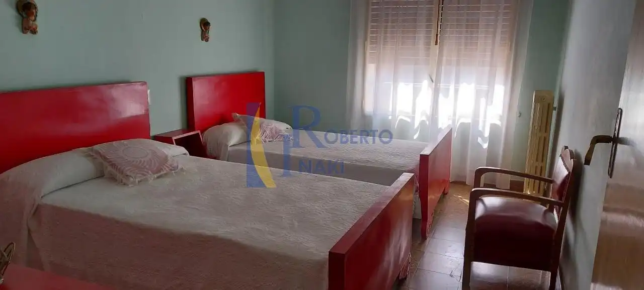 Casa con jardín en venta en Valencia de Don Juan, imagen 5