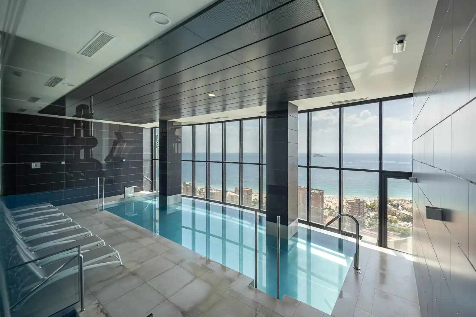 Piscina de Apartamento en venta en Benidorm con Trastero, Piscina y Amueblado