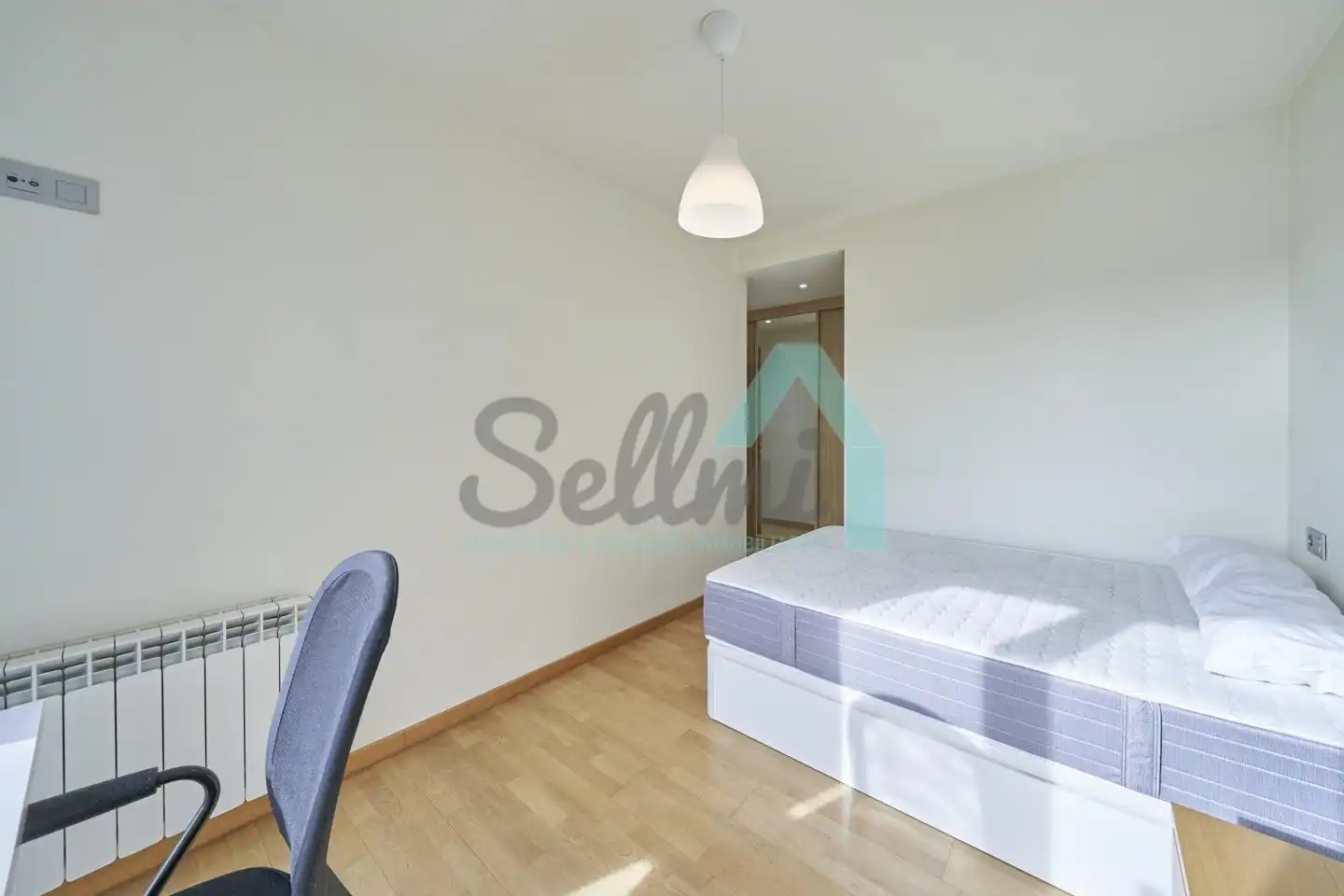 Bedroom of Flat for rent in Oviedo   with Heating and Furnished