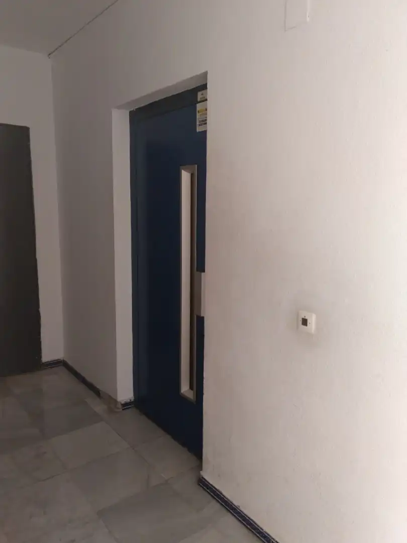 Flat for rent in Sevilla  with Air Conditioner, Heating and Furnished