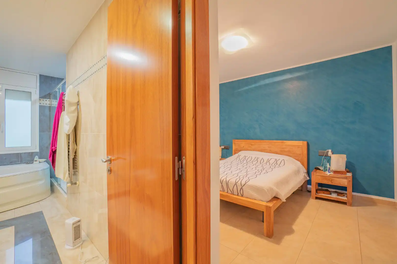 Dormitori de Casa o xalet en venda en Sabadell amb Aire condicionat, Calefacció i Jardí privat