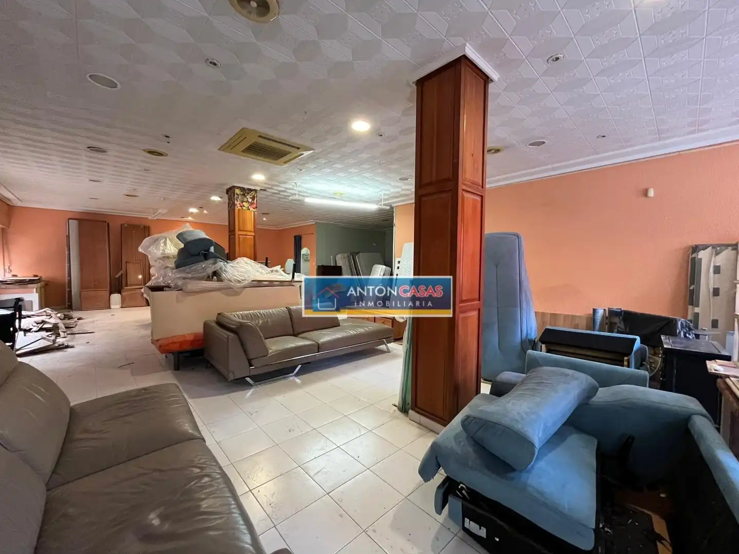 Local comercial en venda a Novelda