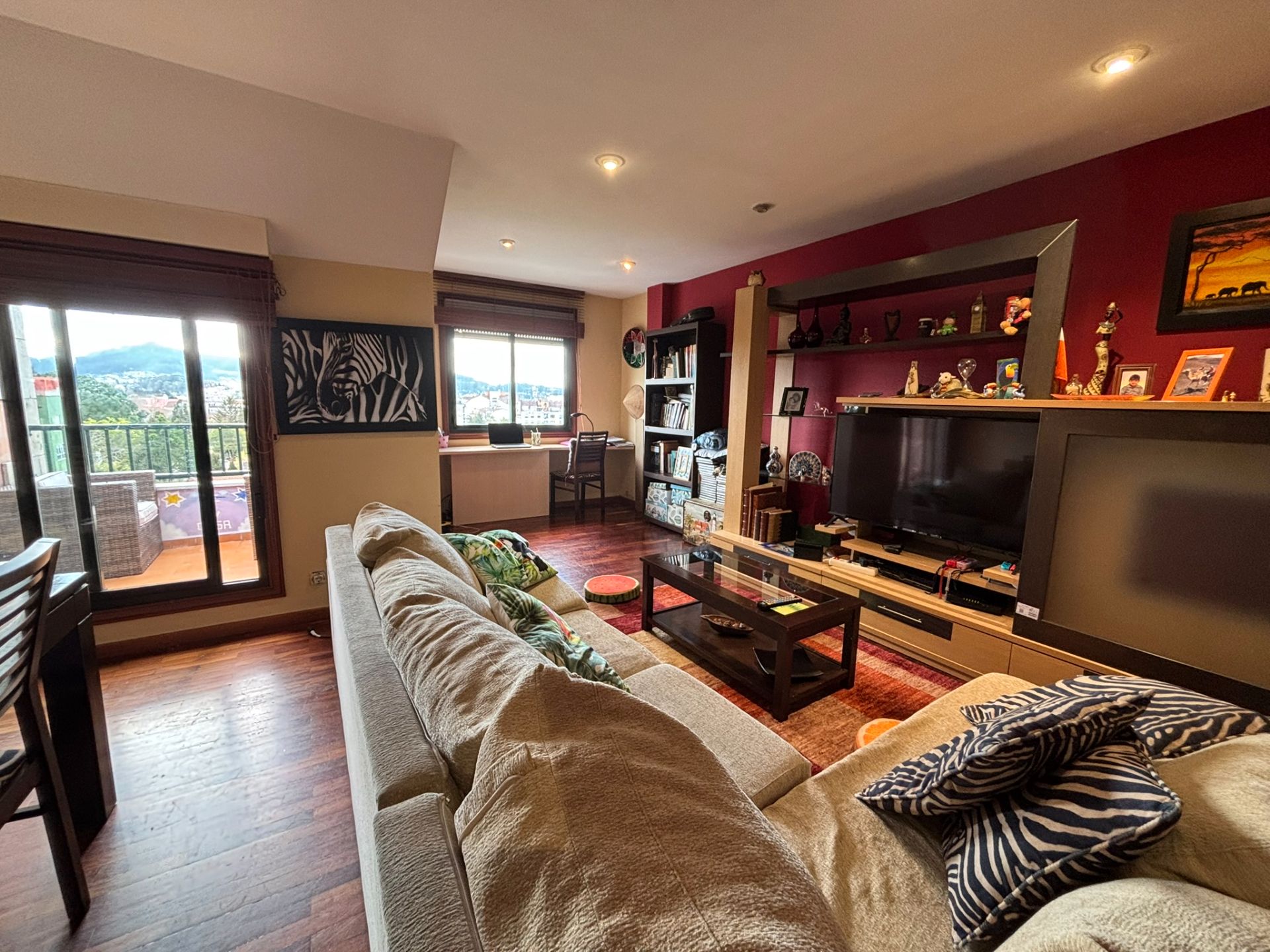 Wohnzimmer von Dachboden zum verkauf in Vilagarcía de Arousa mit Heizung, Parkett und Terrasse