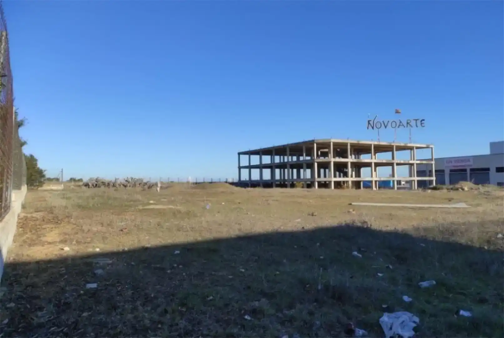 Vista exterior de Apartament en venda en Huévar del Aljarafe amb Jardí privat i Internet