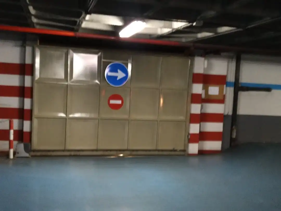 Garage for rent in Santiago de Compostela   with Alarm