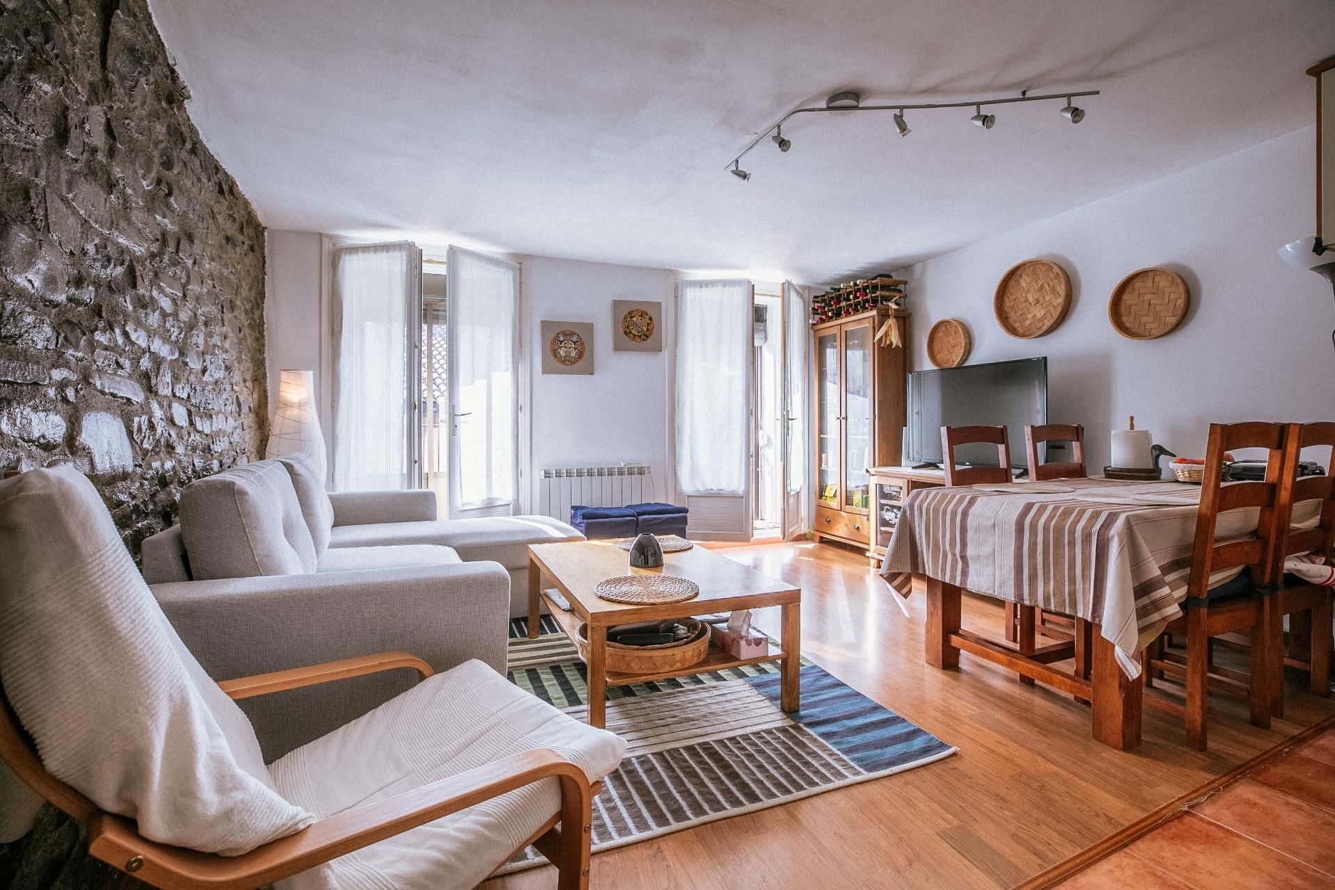 Sala d'estar de Pis en venda en Jaca amb Calefacció i Balcó