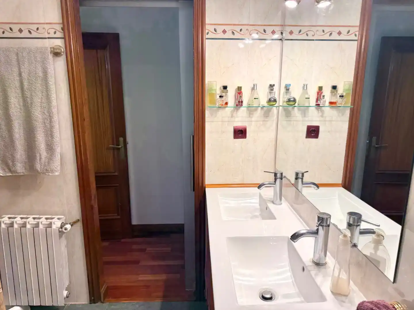 Baño de Piso en venta en Las Rozas de Madrid con Aire acondicionado, Jardín privado y Parquet