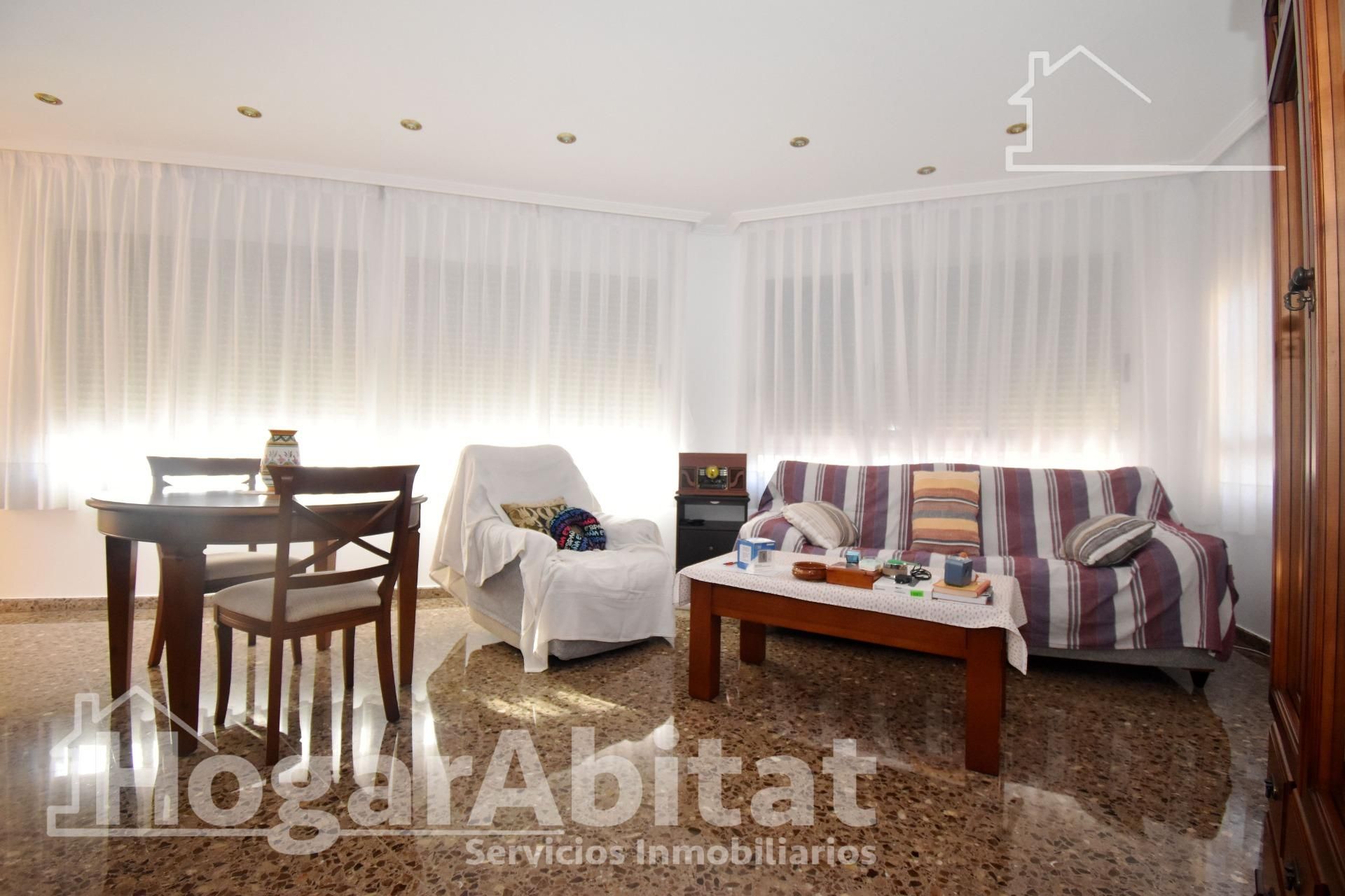 Living room of Flat for sale in Vila-real  with Air Conditioner, Storage room and Furnished