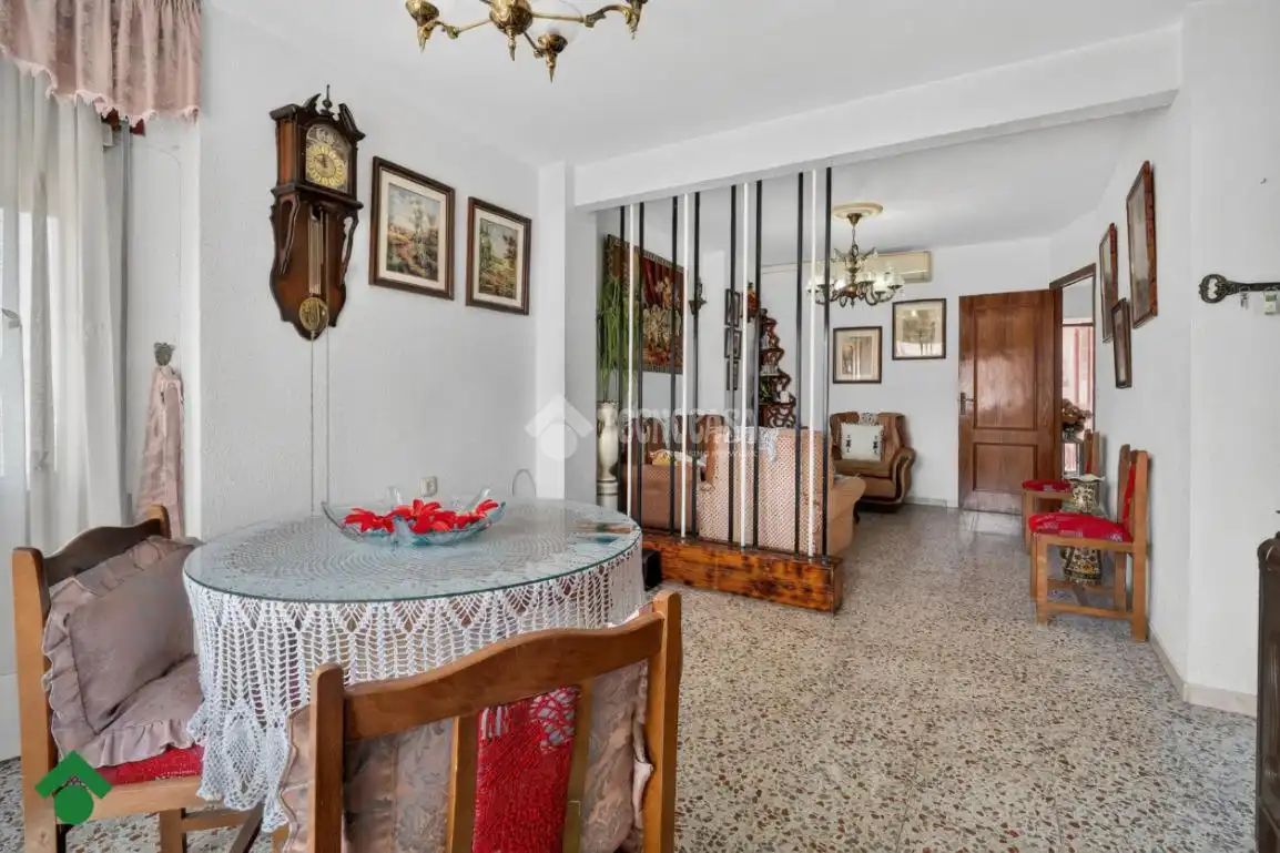 Sala d'estar de Pis en venda en Villaviciosa de Córdoba amb Aire condicionat i Terrassa