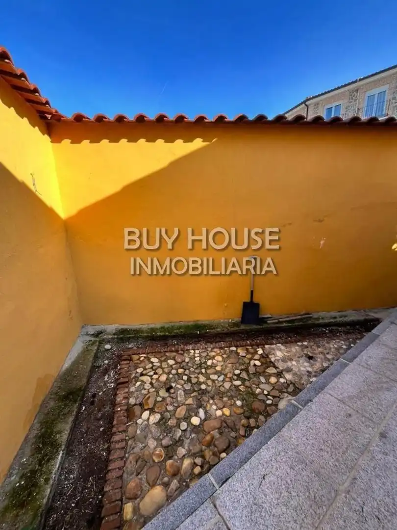 Chalet con jardín en venta en Calle Pocilla 17, imagen 5